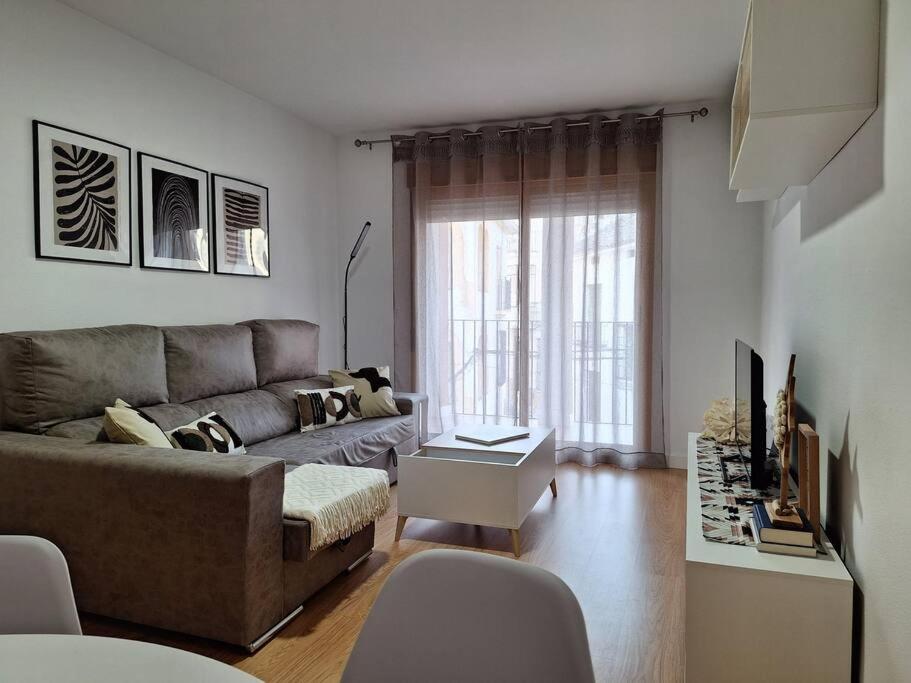 Apartamento Plaza Espana De Luque Lägenhet Exteriör bild